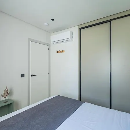 On Ll Apartment