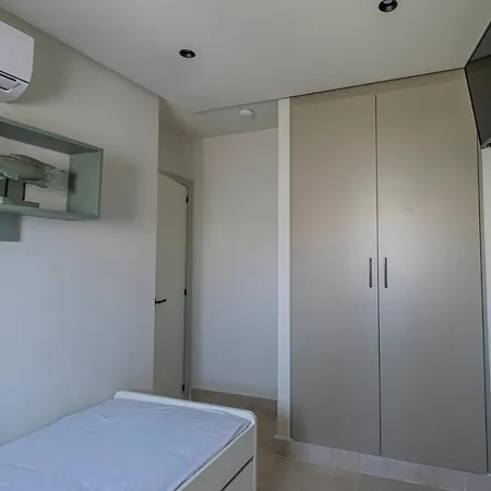 Apartment On Ll *